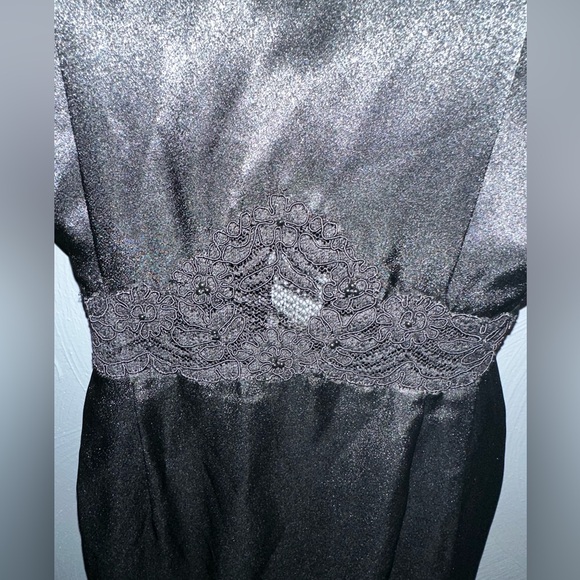 Oscar De La Renta Robe - Picture 5 of 5